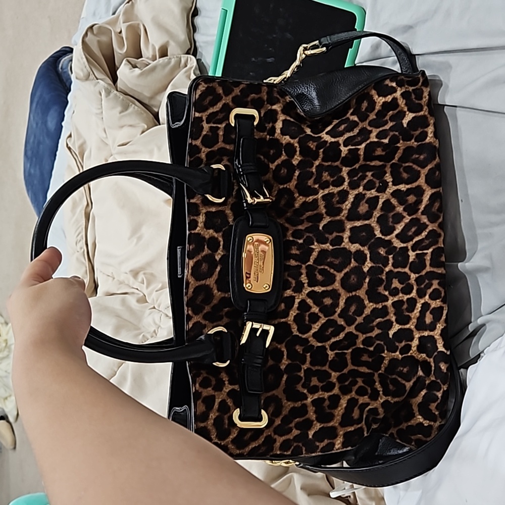 MICHAEL KORS #40299 Hamilton Leopard Leather Handbag